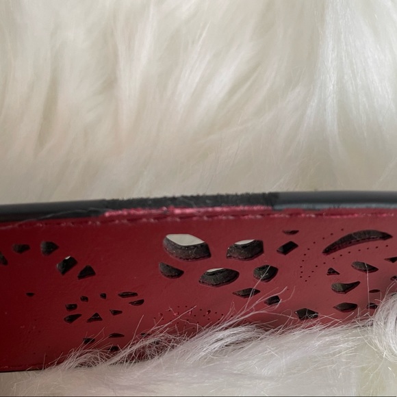 3/$25 Reversible Perforated Leather Belt - Picture 6 of 7